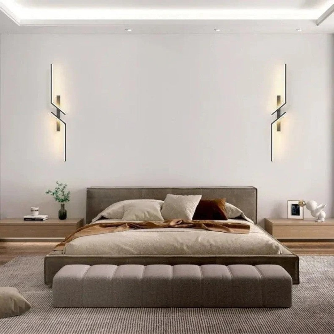 Contemporary Linear LED Wall Light