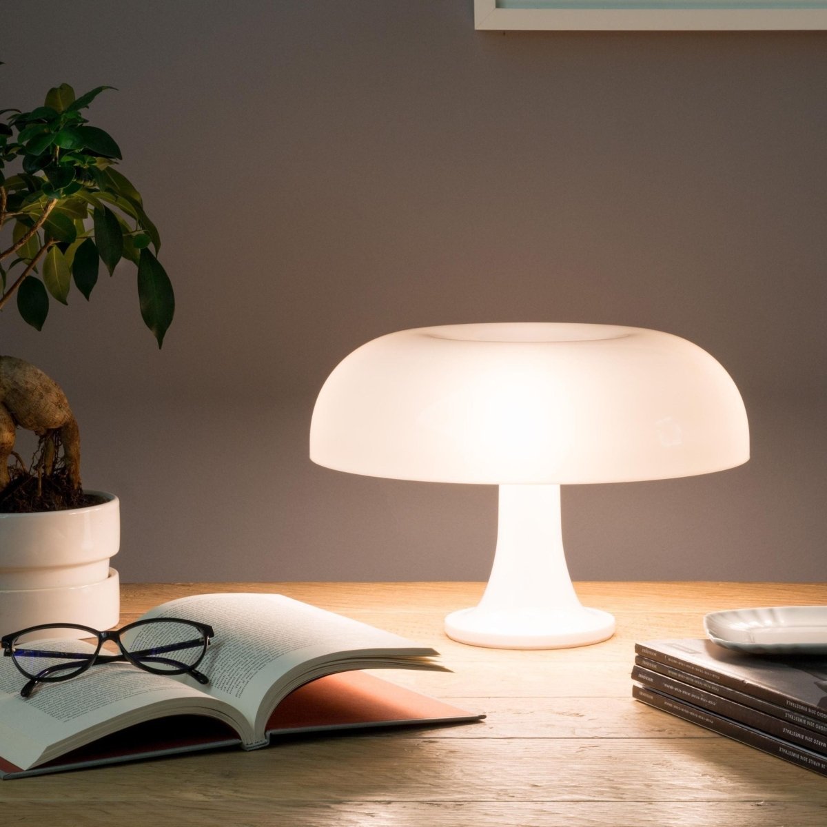 Mushroom Table Lamp Retro Vintage Style | Soft Ambient Glow for Bedrooms and Living Spaces | Iconic Decorative Lighting
