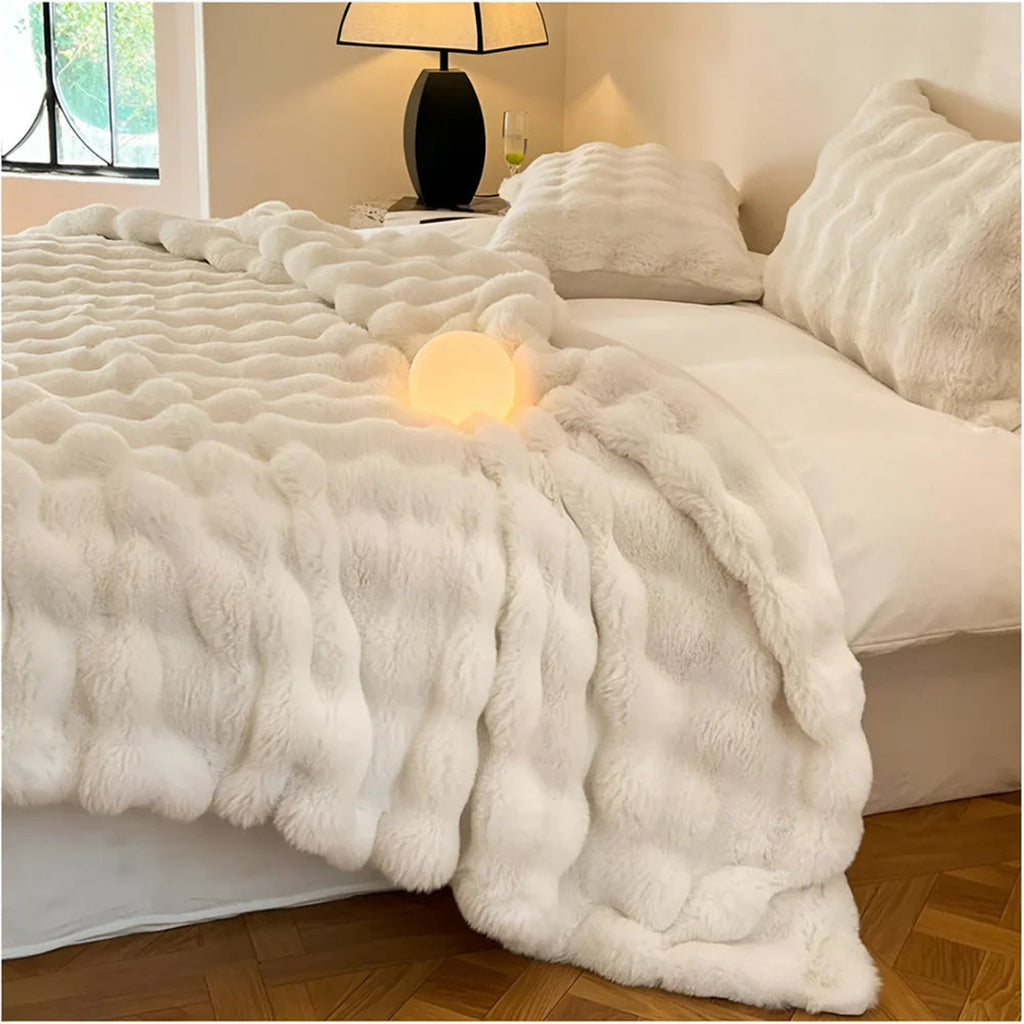 Soft Fleece Throw Blanket – Machine Washable Cozy Home Comfort