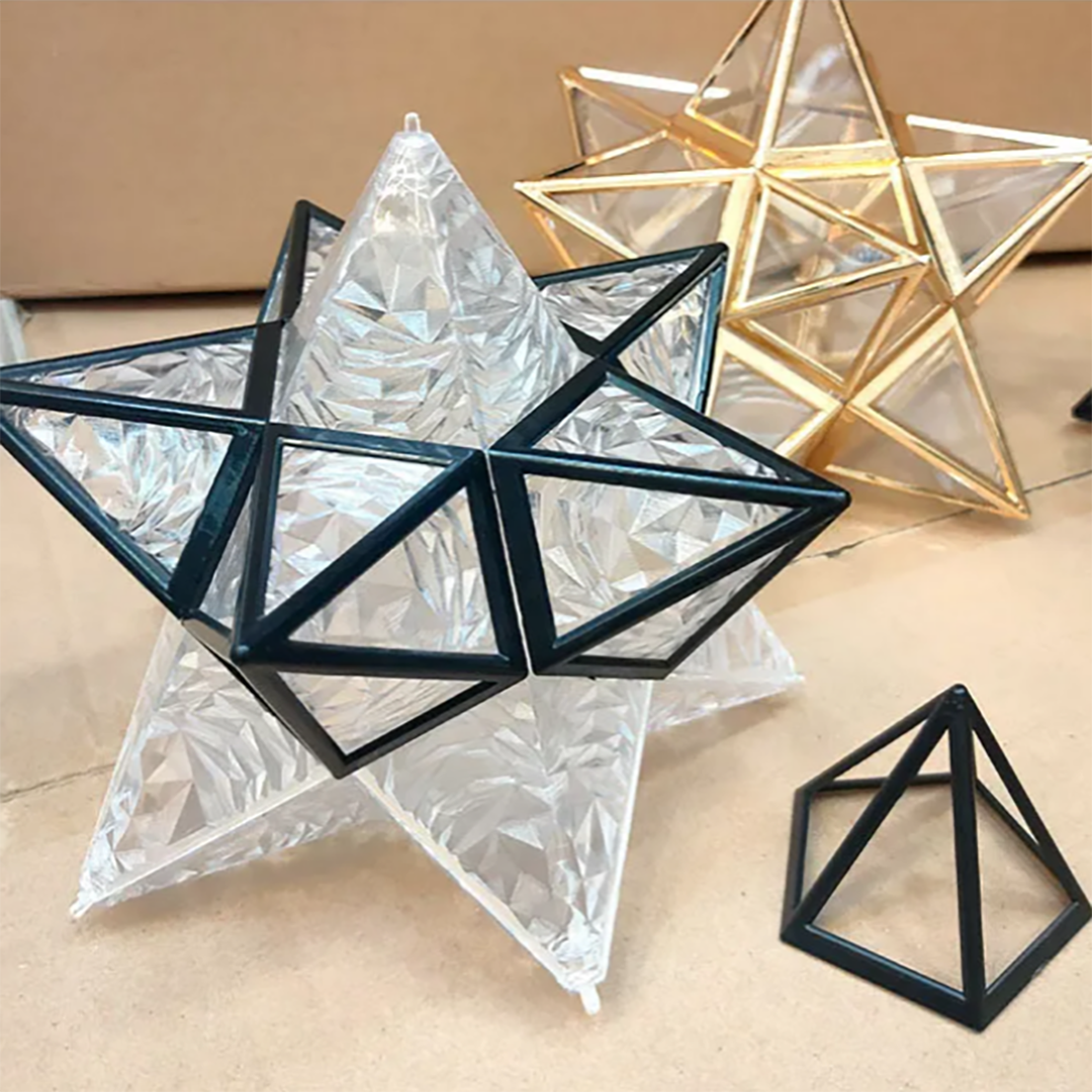 Star Shaped Ceiling Lamp – Geometric Sculptural Design With Gold Accents