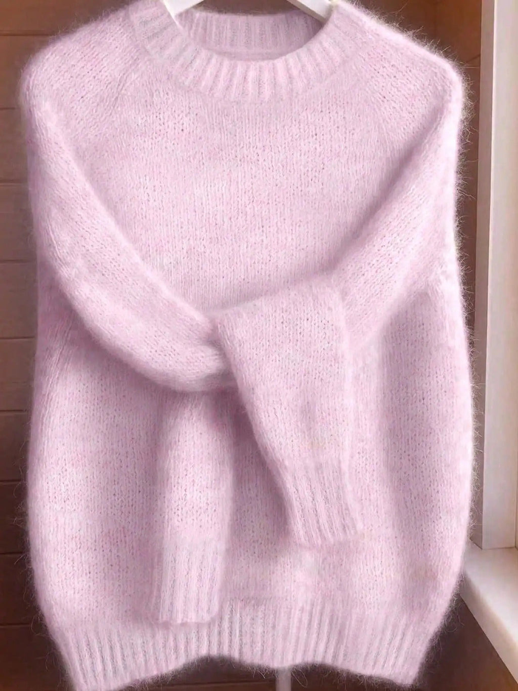 Women's Soft Mohair Blend Sweater – Relaxed Fit Crew Neck Knit Pullover