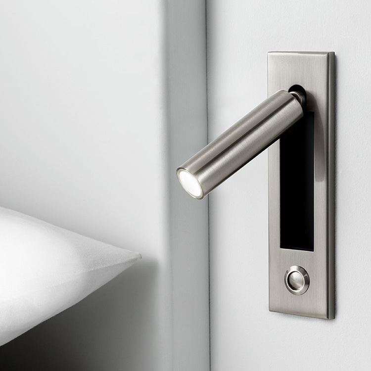 Minimalist Metal Wall Lamp