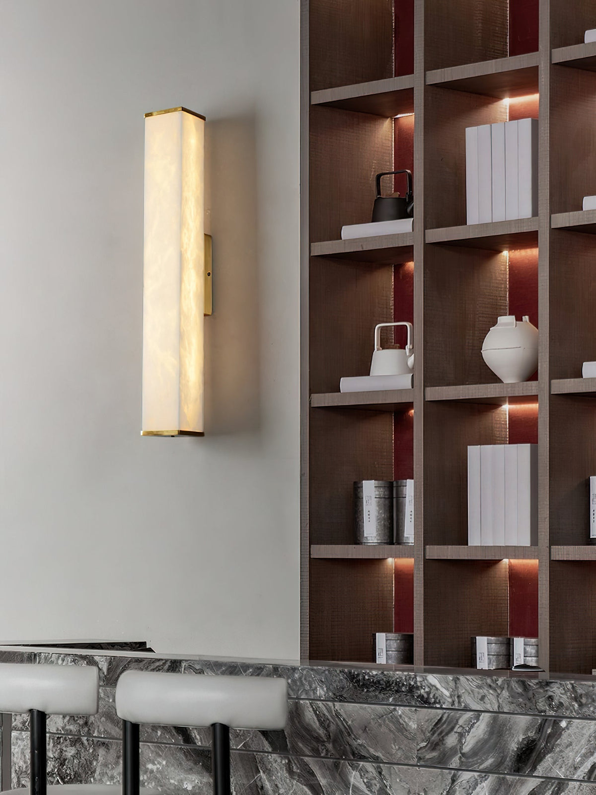 Wall Lamp Brass and Alabaster Integrated LED | Minimalist Modern Style | Natural Stone Pattern Sconce Lighting Fixture