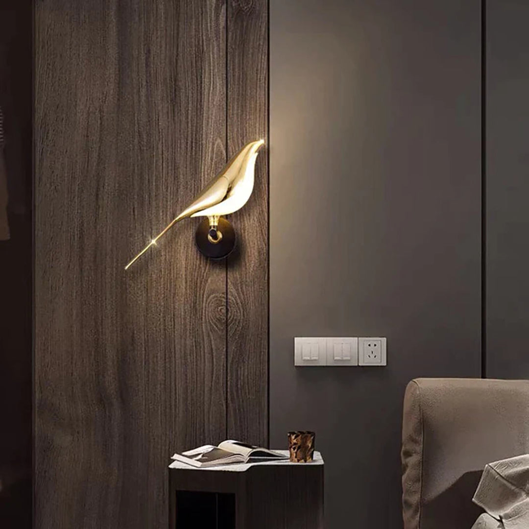 Bird Shaped Wall Lamp – Sculptural Modern Design With Gold Accents