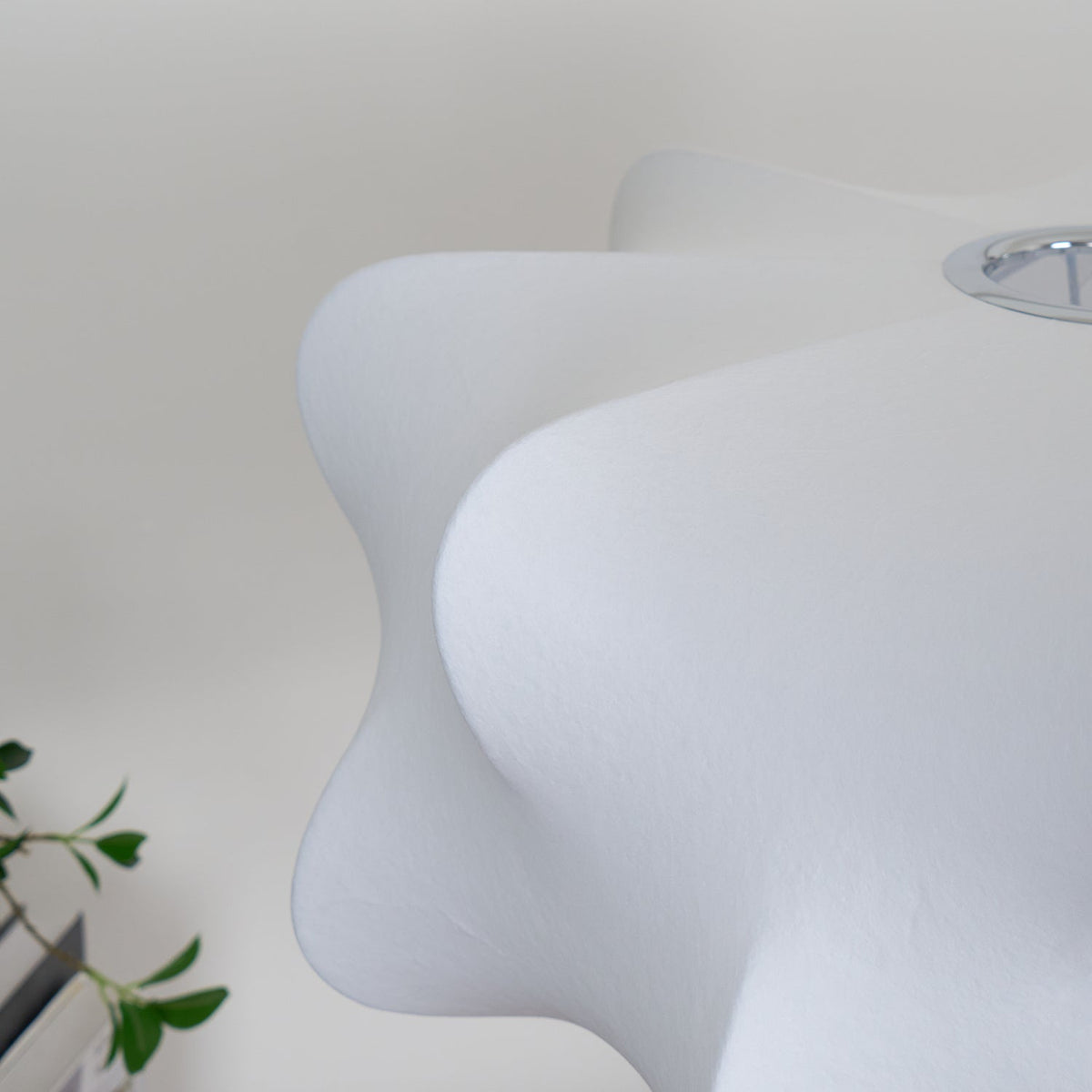 Mulberry Silk Pendant Light | Adjustable Metal Suspension | Soft Diffused Lighting for Living Rooms and Bedrooms