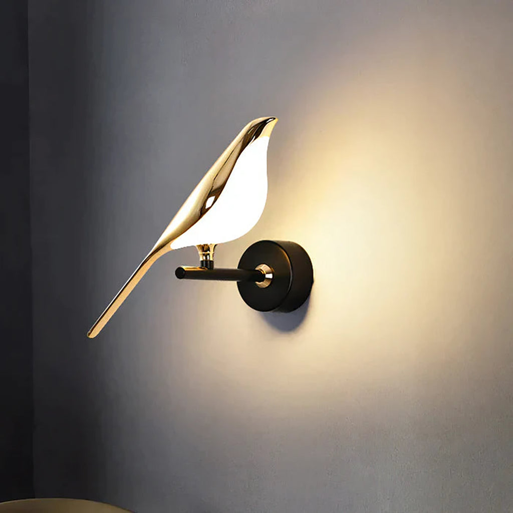Bird Shaped Wall Lamp – Sculptural Modern Design With Gold Accents