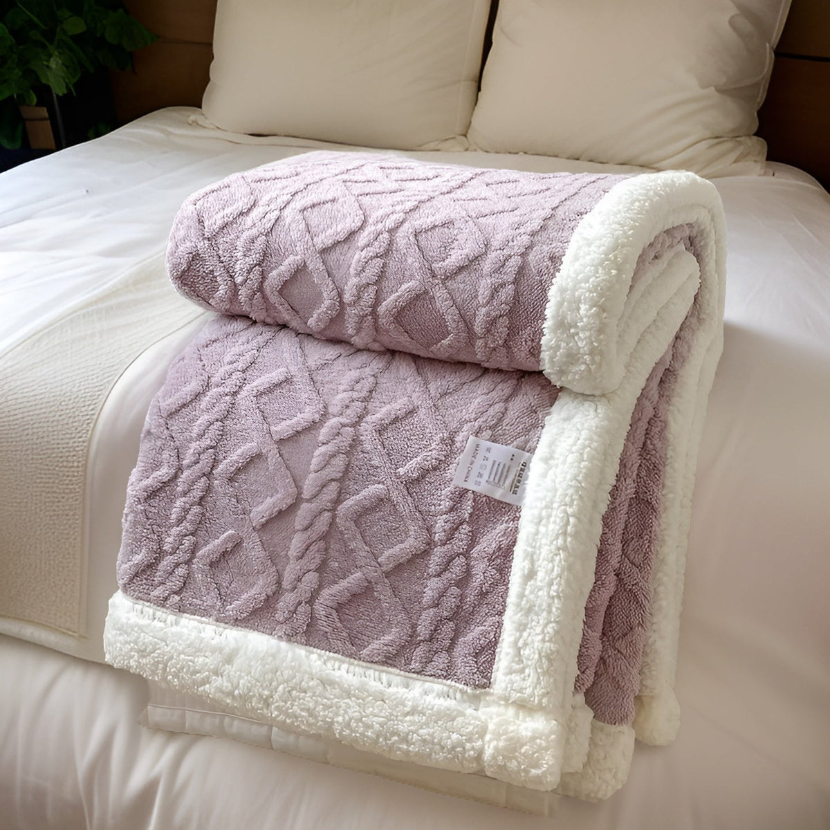 Fleece Blanket 100% Polyester Double-Sided | Thick Ultra-Soft Material | Maximum Winter Warmth and Thermal Insulation