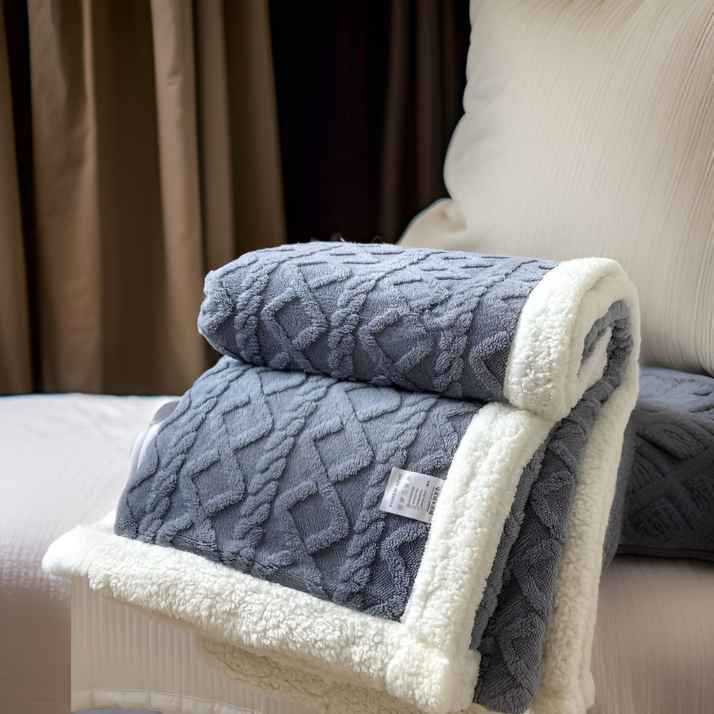 Fleece Blanket 100% Polyester Double-Sided | Thick Ultra-Soft Material | Maximum Winter Warmth and Thermal Insulation