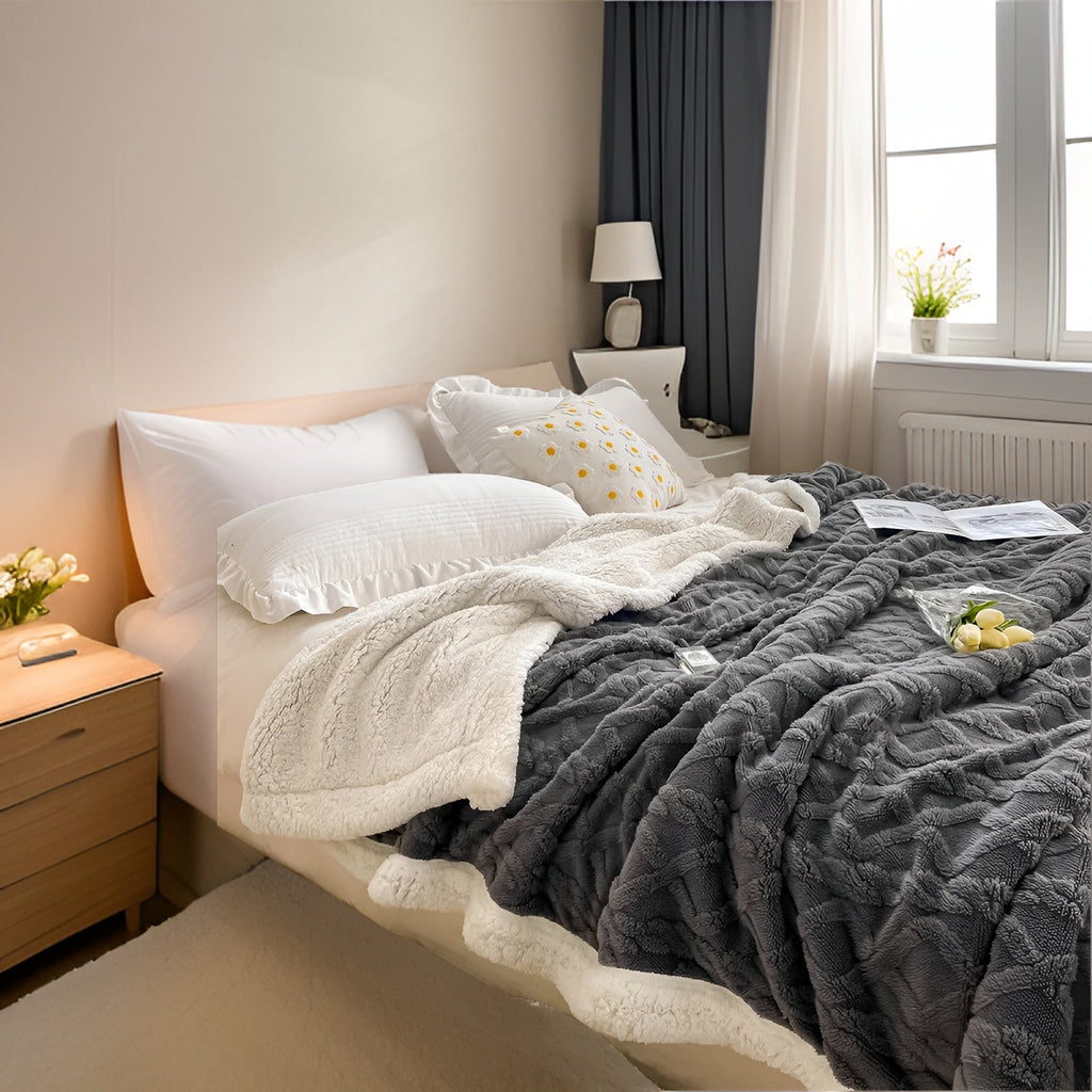 Fleece Blanket 100% Polyester Double-Sided | Thick Ultra-Soft Material | Maximum Winter Warmth and Thermal Insulation