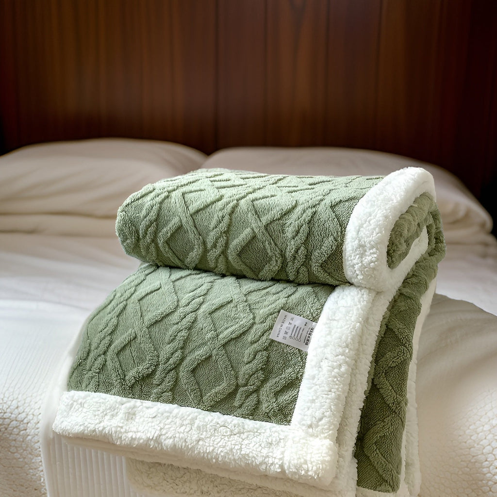 Fleece Blanket 100% Polyester Double-Sided | Thick Ultra-Soft Material | Maximum Winter Warmth and Thermal Insulation