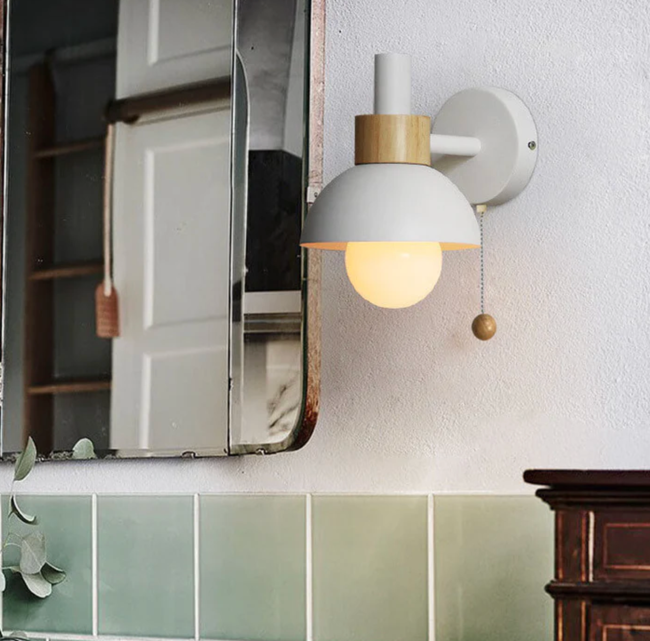 Wall Light Wood and Iron 16 cm x 15 cm x 10 cm | Pull Chain Switch | Space-Saving Wall Mounted LED Ambient Lighting