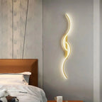 Contemporary Curved LED Wall Light
