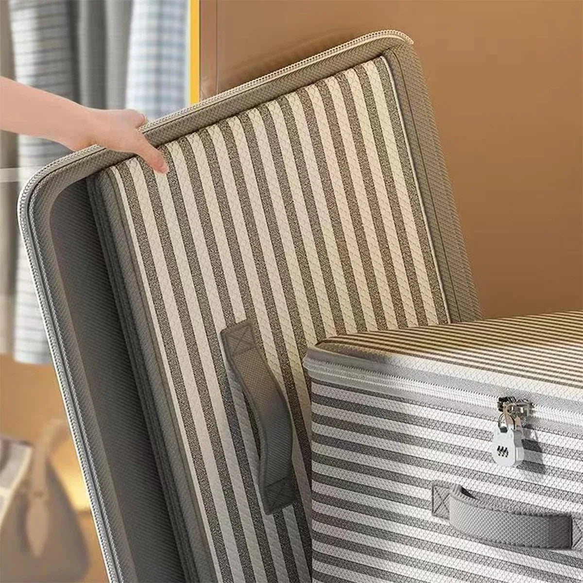 Large Foldable Storage Box with Zipper