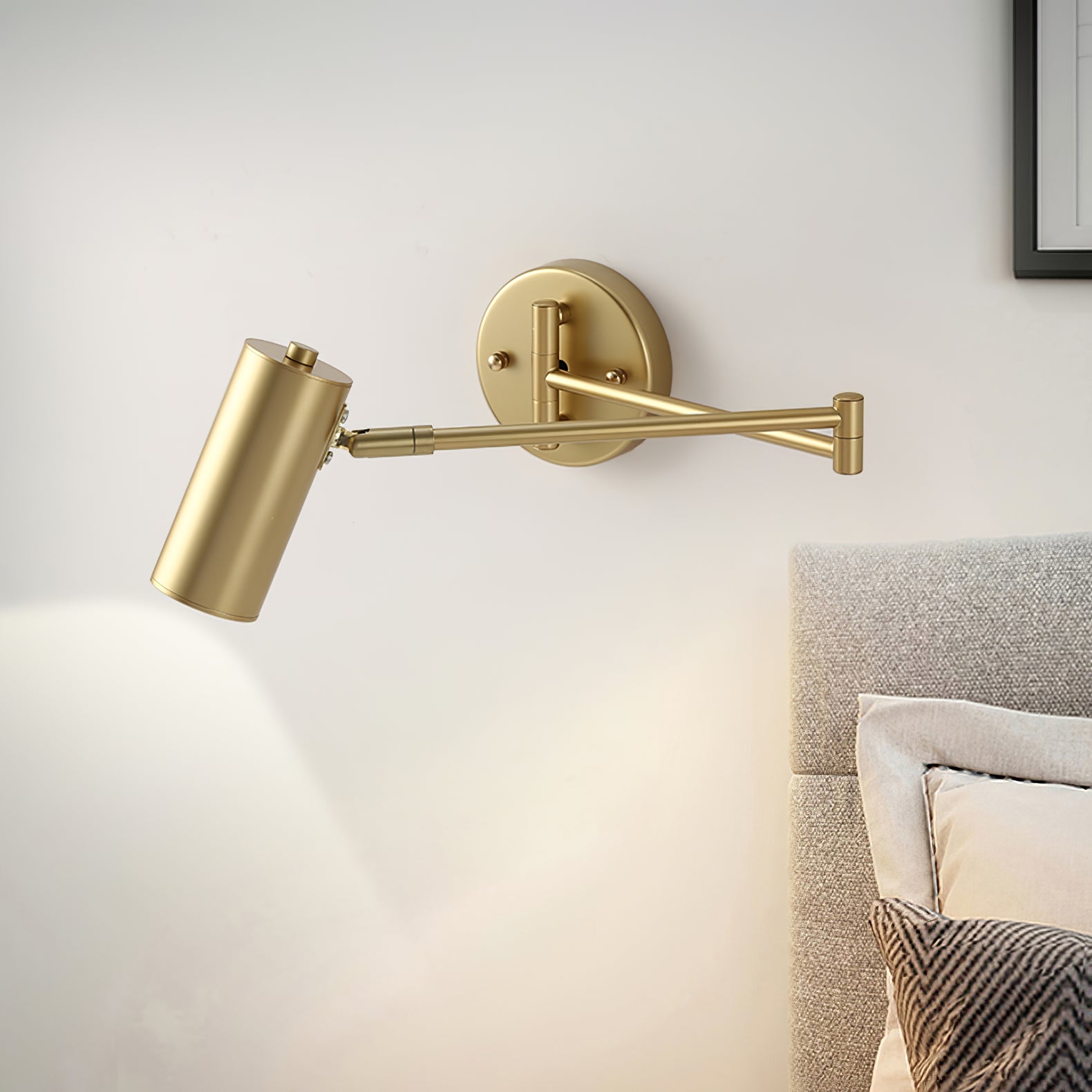 Adjustable Metal Wall Lamp
