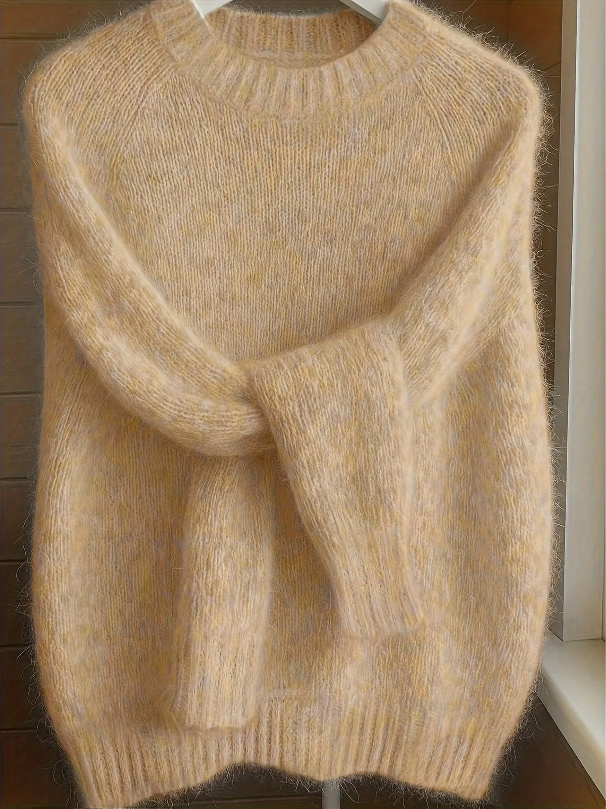 Women's Soft Mohair Blend Sweater – Relaxed Fit Crew Neck Knit Pullover