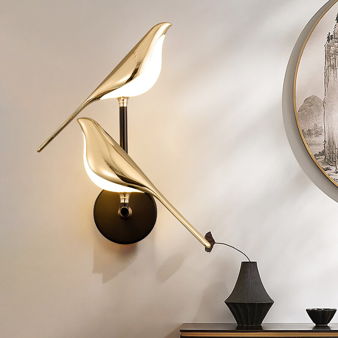 Bird Shaped Wall Lamp – Sculptural Modern Design With Gold Accents