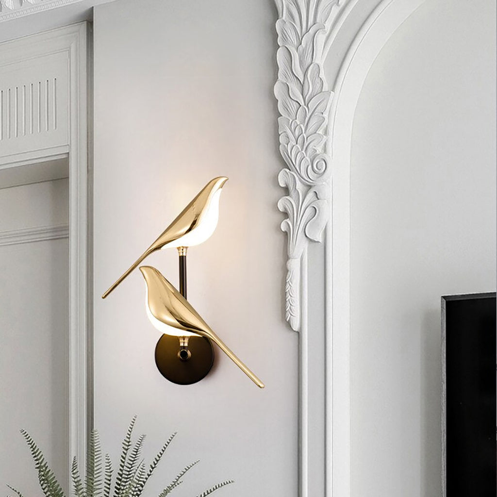 Bird Shaped Wall Lamp – Sculptural Modern Design With Gold Accents