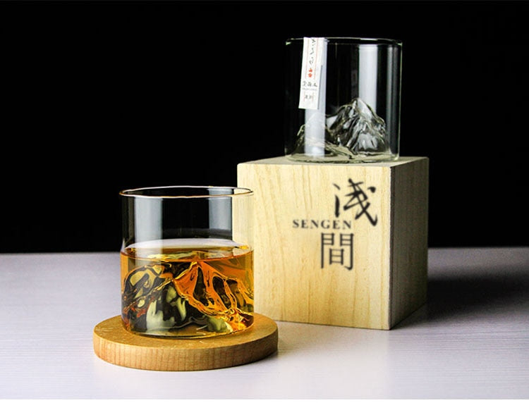 Whiskey Glass Crystal 250ml | Japanese Minimalist Design | Faceted Surface Reflects Light for Elegant Drink Presentation